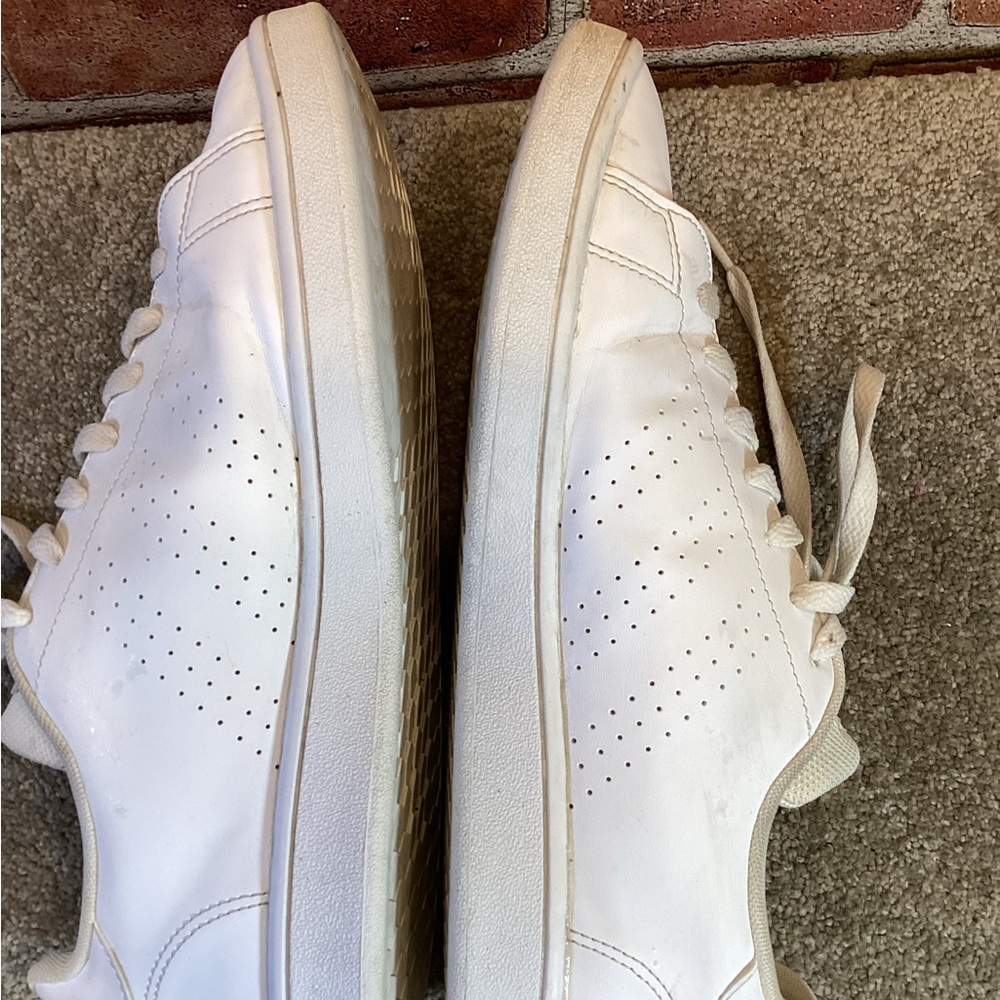 Adidas Men’s Advantage Base White Leather Tennis Shoe… Gem